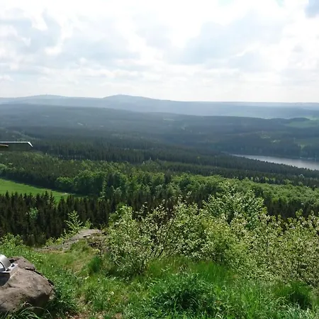 Dachspitze Mit Tiefgaragenstellplatz Und Skiraum *